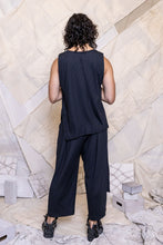 Load image into Gallery viewer, RS25 BODHI ASYMMETRIC TANK - OBSIDIAN RIB