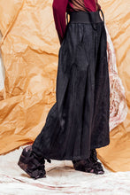 Load image into Gallery viewer, AW25 ADLAI PALAZZO PANTS - OBSIDIAN CHENILLE
