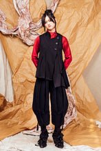 Load image into Gallery viewer, AW25 AIJA COWL VEST TOP - OBSIDIAN TWILL