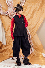 Load image into Gallery viewer, AW25 AIJA COWL VEST TOP - OBSIDIAN TWILL