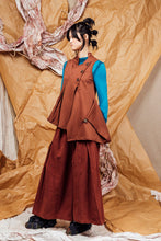 Load image into Gallery viewer, AW25 AIJA COWL VEST TOP - TOFFEE TWILL