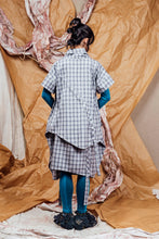 Load image into Gallery viewer, AW25 AKEMI RUCHE BOX TOP - DOVE PLAID