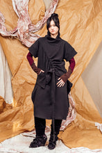 Load image into Gallery viewer, AW25 AKEMI RUCHE BOX TOP - ONYX JACQUARD