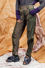 Load image into Gallery viewer, AW25 ANRI FLARE ZIP PANTS - FOREST KHAKI