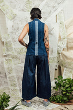 Load image into Gallery viewer, SL24 FIYAN APRON TIE VEST - DENIM