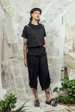 Load image into Gallery viewer, SL24 JUN OVERSIZE CROP TOP - OBSIDIAN