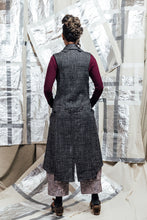 Load image into Gallery viewer, women's statement outerwear