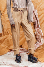 Load image into Gallery viewer, AW25 REILLY STRAIGHT LEG PANT - SAND PINSTRIPE