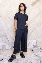 Load image into Gallery viewer, RS25 KAI ASYMMETRIC POCKET TEE - OBSIDIAN RIB