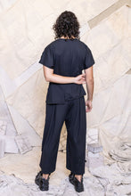 Load image into Gallery viewer, RS25 KAI ASYMMETRIC POCKET TEE - OBSIDIAN RIB