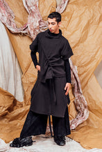 Load image into Gallery viewer, AW25 AKEMI RUCHE BOX TOP - ONYX JACQUARD