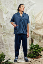 Load image into Gallery viewer, SL24 HARU UNISEX BOXY SHIRT - INDIGO DOBBY