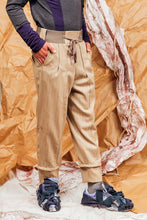 Load image into Gallery viewer, AW25 REILLY STRAIGHT LEG PANT - SAND PINSTRIPE