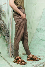 Load image into Gallery viewer, SL26 ZEPHYN SLIM LINE PANTS - BURNT UMBER