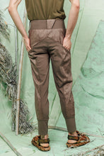 Load image into Gallery viewer, SL26 ZEPHYN SLIM LINE PANTS - BURNT UMBER