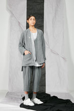 Load image into Gallery viewer, Textured Linen Women's Unisex Kimono Zip Jacket with Pockets