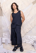 Load image into Gallery viewer, RS25 BODHI ASYMMETRIC TANK - OBSIDIAN RIB