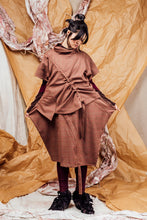 Load image into Gallery viewer, AW25 AKEMI RUCHE BOX TOP - CEDARWOOD CHECK