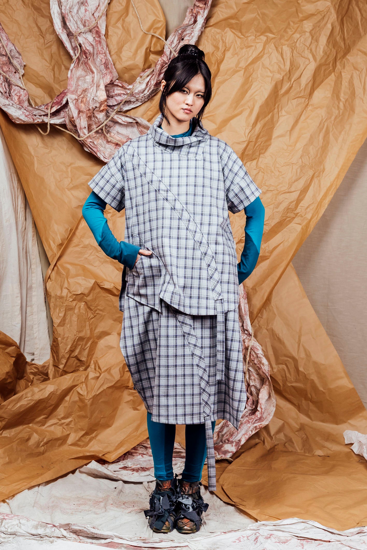 AW25 AKEMI RUCHE BOX TOP - DOVE PLAID