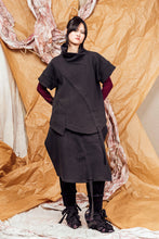 Load image into Gallery viewer, AW25 AKEMI RUCHE BOX TOP - ONYX JACQUARD