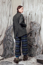 Load image into Gallery viewer, AW24 AVEL CARDIGAN JACKET - FOREST TWILL