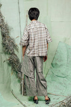 Load image into Gallery viewer, SL26 CADEAU BOXY SHIRT JACKET - MOONSTONE CHECK