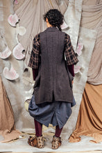 Load image into Gallery viewer, AW26 FIANE WRAP VEST - MERLOT CHEVRON