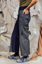 Load image into Gallery viewer, AW26 IDRIS FLARE ZIP PANTS - DENIM