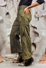 Load image into Gallery viewer, AW26 IDRIS FLARE ZIP PANTS - FOREST KHAKI