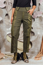 Load image into Gallery viewer, AW26 IDRIS FLARE ZIP PANTS - FOREST KHAKI