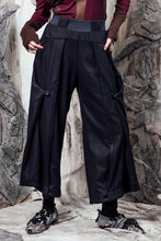 Load image into Gallery viewer, AW24 LYNDON BUTTON FLARE PANTS - DEEP INK