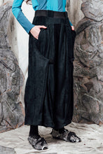 Load image into Gallery viewer, AW24 LYNDON BUTTON FLARE PANTS - OBSIDIAN CHENILLE