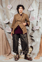 Load image into Gallery viewer, AW26 MASARO DETACHABLE JACKET - SIENNA HOUNDSTOOTH