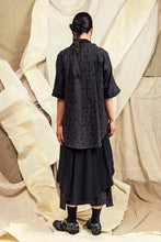 Load image into Gallery viewer, SL27 MIKO SHORT JACKET - ABSTRACT CHARCOAL