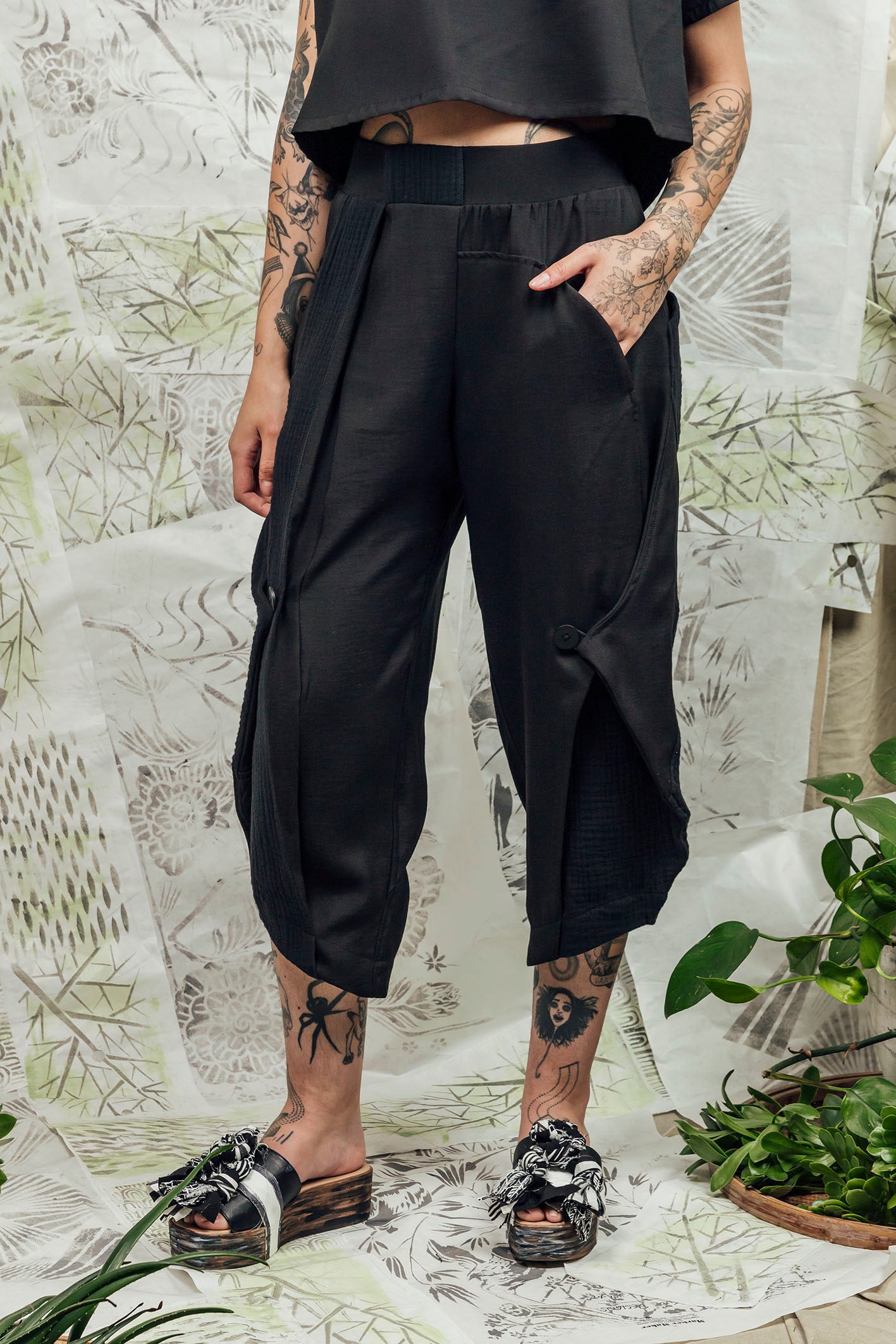 SL24 NYO ASYMMETRIC PANT - ONYX OBSIDIAN