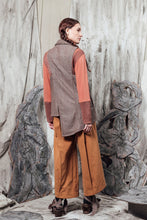 Load image into Gallery viewer, AW24 UZURI ZIP VEST - CEDAR HERRINGBONE