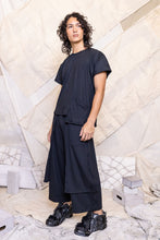 Load image into Gallery viewer, RS25 KAI ASYMMETRIC POCKET TEE - OBSIDIAN RIB