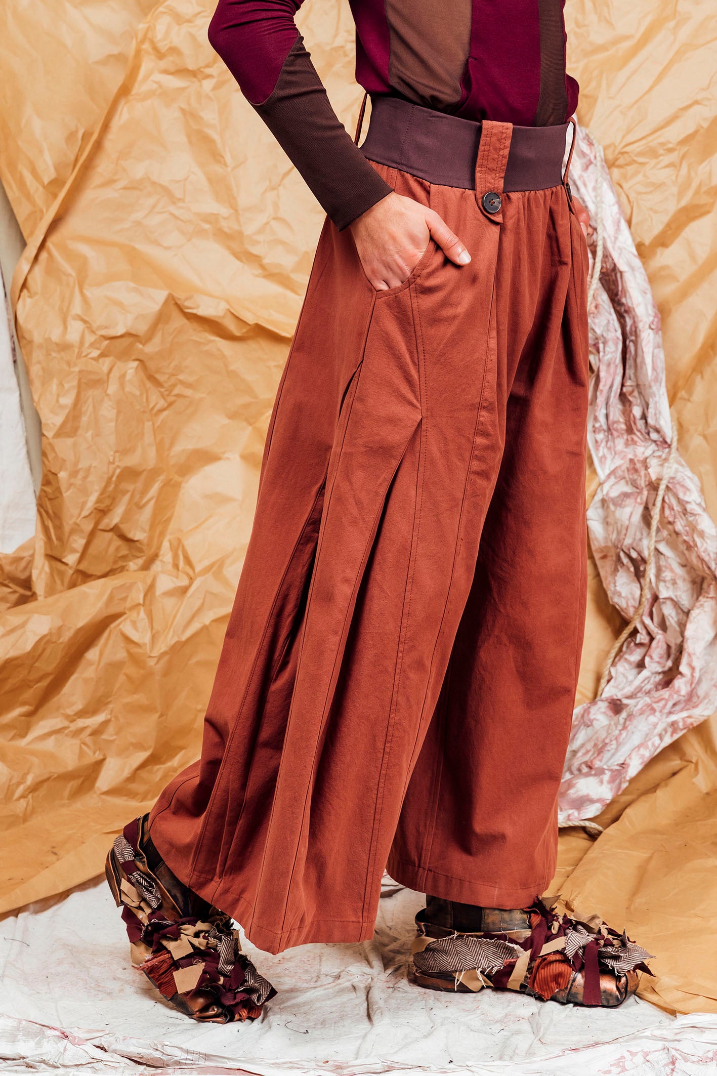 AW25 ADLAI PALAZZO PANTS - REDWOOOD