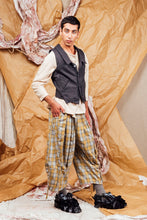 Load image into Gallery viewer, AW25 ALDIS WOOL WAISTCOAT - GRAPHITE