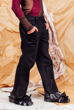 Load image into Gallery viewer, AW25 ANRI FLARE ZIP PANTS - OBSIDIAN