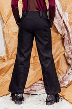 Load image into Gallery viewer, AW25 ANRI FLARE ZIP PANTS - OBSIDIAN