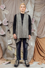 Load image into Gallery viewer, AW26 FIANE WRAP VEST - ASH SLUB