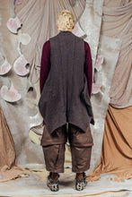 Load image into Gallery viewer, AW26 FIANE WRAP VEST - MERLOT CHEVRON