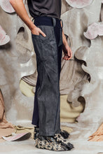 Load image into Gallery viewer, AW26 IDRIS FLARE ZIP PANTS - DENIM