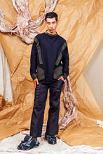 Load image into Gallery viewer, AW25 KORI PANEL COWL JUMPER - INK FOREST