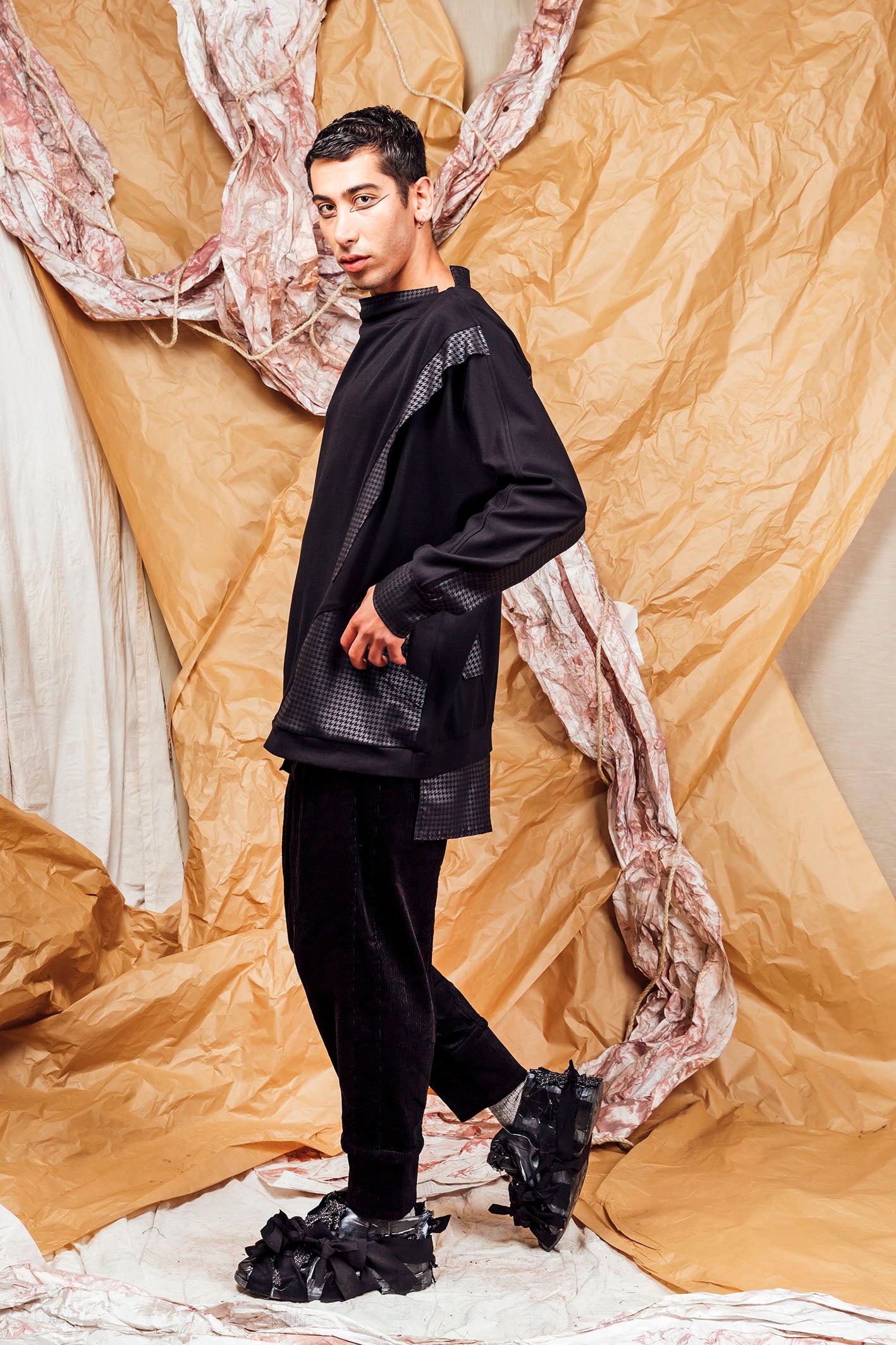 AW25 KORI PANEL COWL JUMPER - ONYX HOUNDSTOOTH