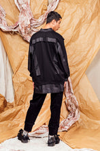 Load image into Gallery viewer, AW25 KORI PANEL COWL JUMPER - ONYX HOUNDSTOOTH