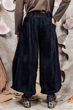 Load image into Gallery viewer, AW26 LYNDON BUTTON FLARE PANTS - OBSIDIAN CHENILLE