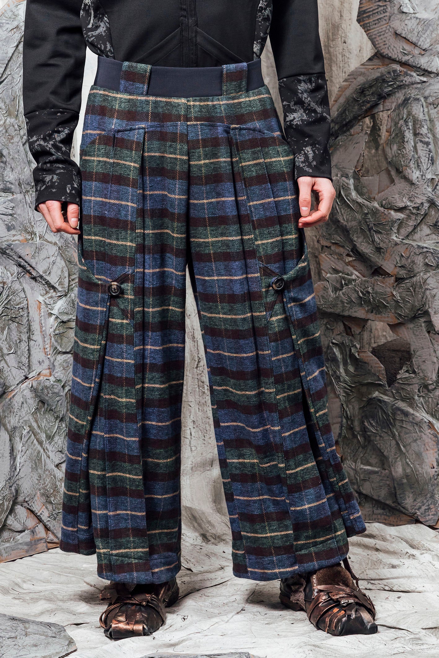 AW24 LYNDON BUTTON FLARE PANTS - JADE TARTAN