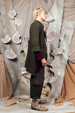Load image into Gallery viewer, AW26 MASARO DETACHABLE JACKET - FOREST CHEVRON